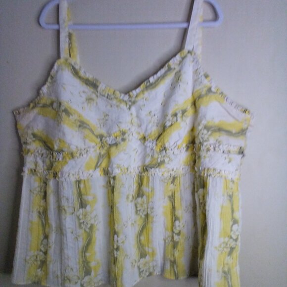 Cato Blouse Women 26 28 Sleeveless Tank Top Ruffle Feminine Yellow White - Picture 3 of 16
